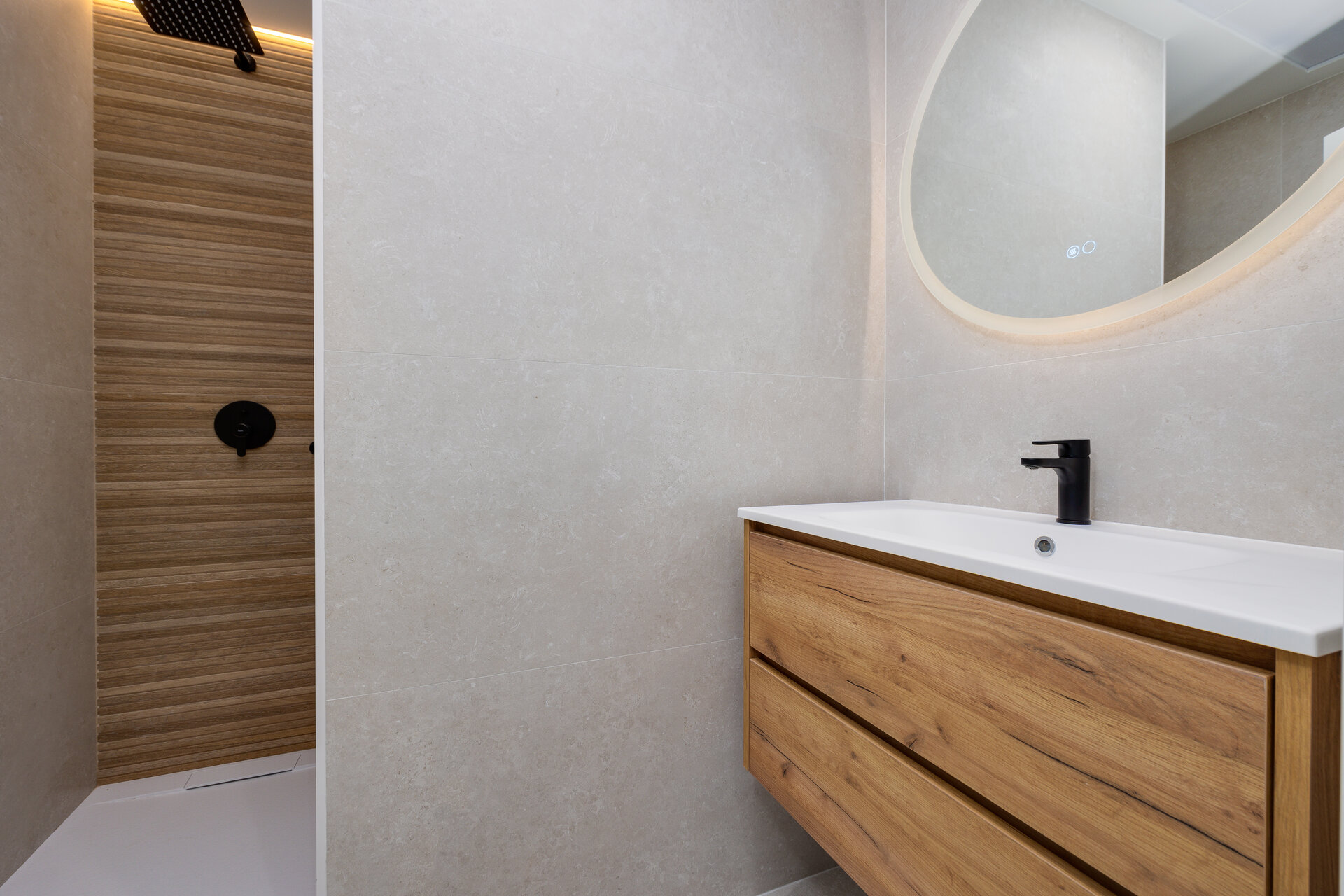 Dunara Resort — show home second bathroom