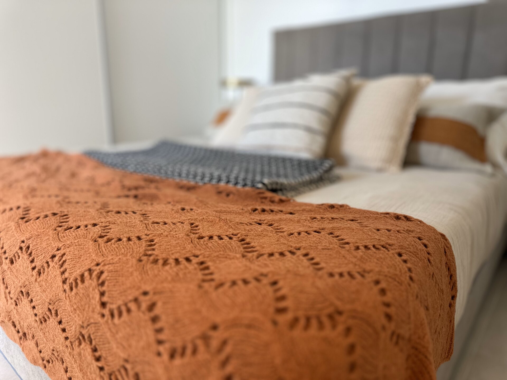 Residencial Saito — second bedroom, showhouse