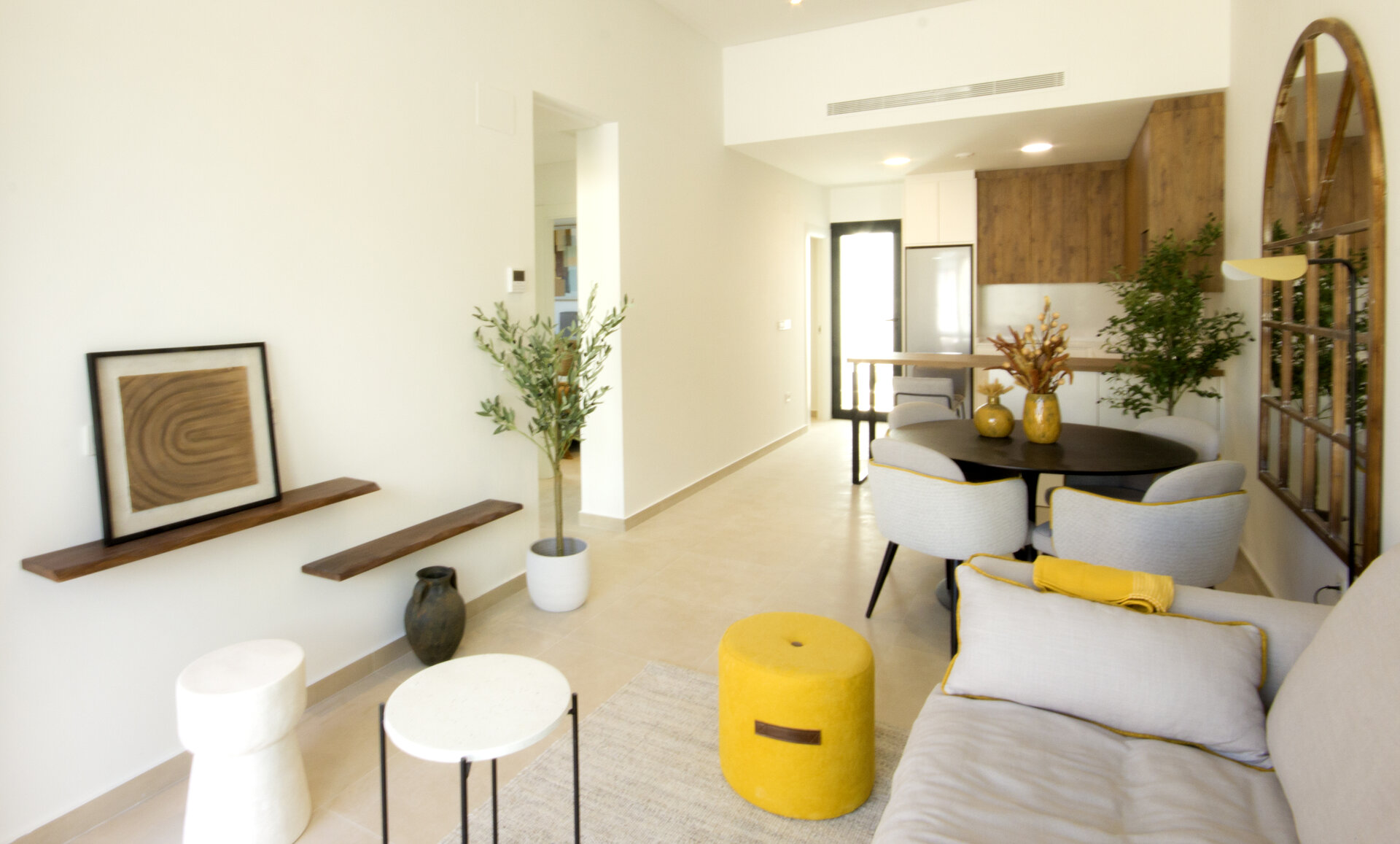 Residencial Saito — living room, showhouse