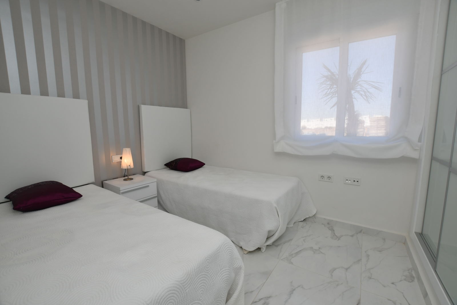Twin bedroom