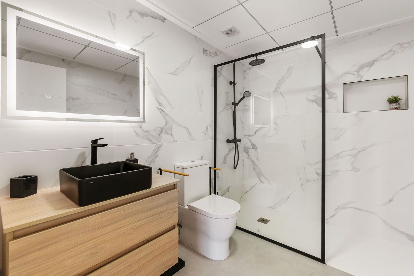 Villamar Villas Phase XI — bathroom