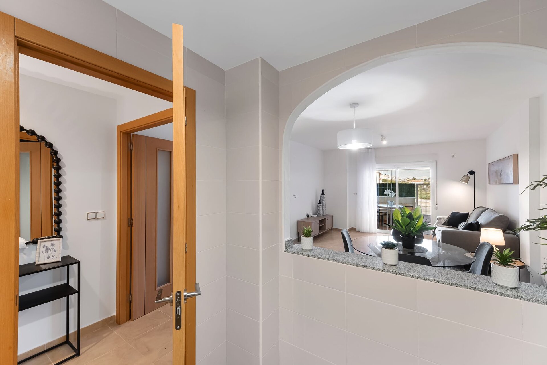 Perla del Mar — kitchen with included appliances
