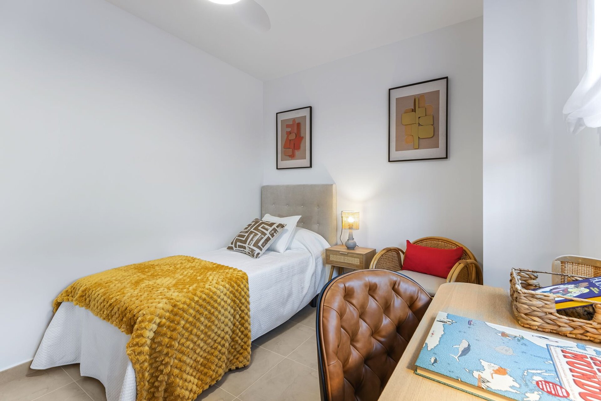 Perla del Mar — bedroom detail