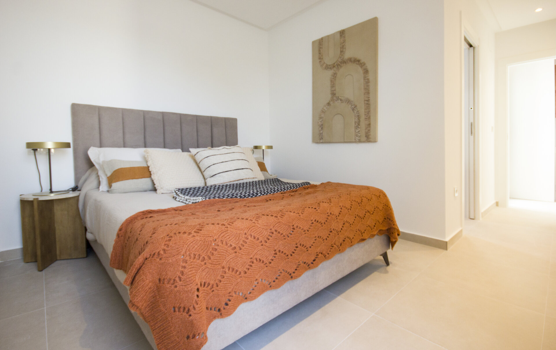 Residencial Saito — furnished bedroom, showhouse