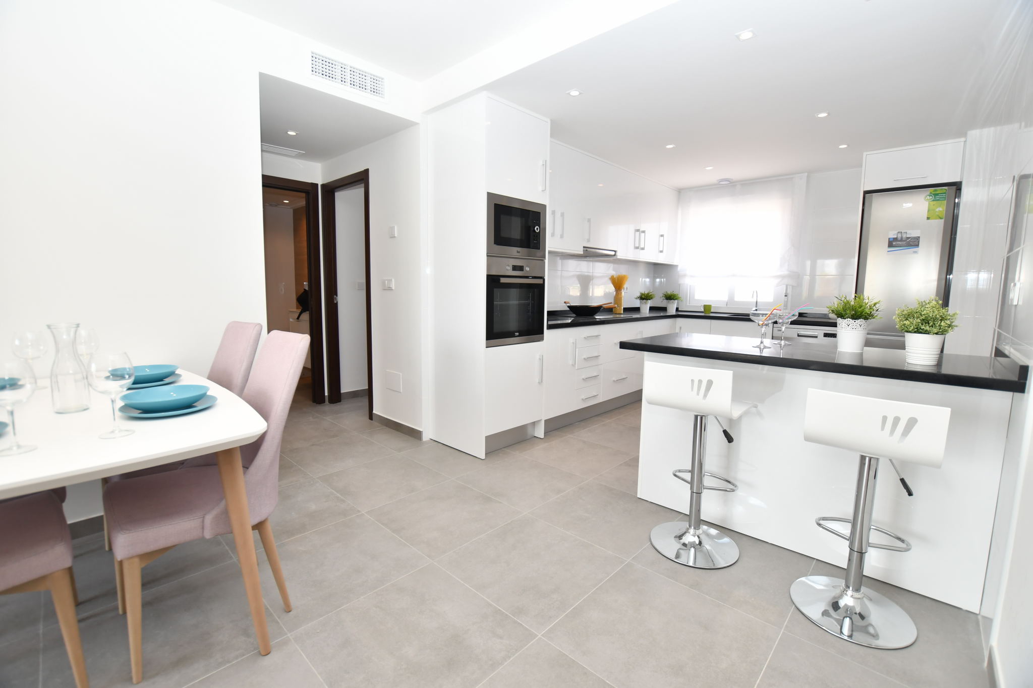 Kitchen with dining — top floor